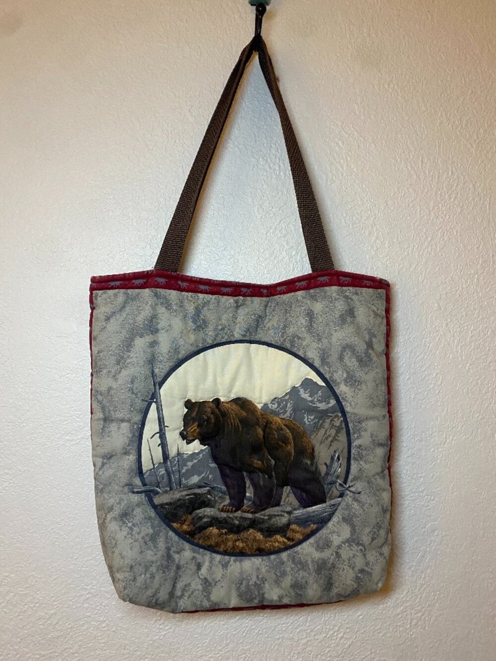 Handmade Quilted Tote Bag Wolf & Grizzly Bear Wildlife Print Zip